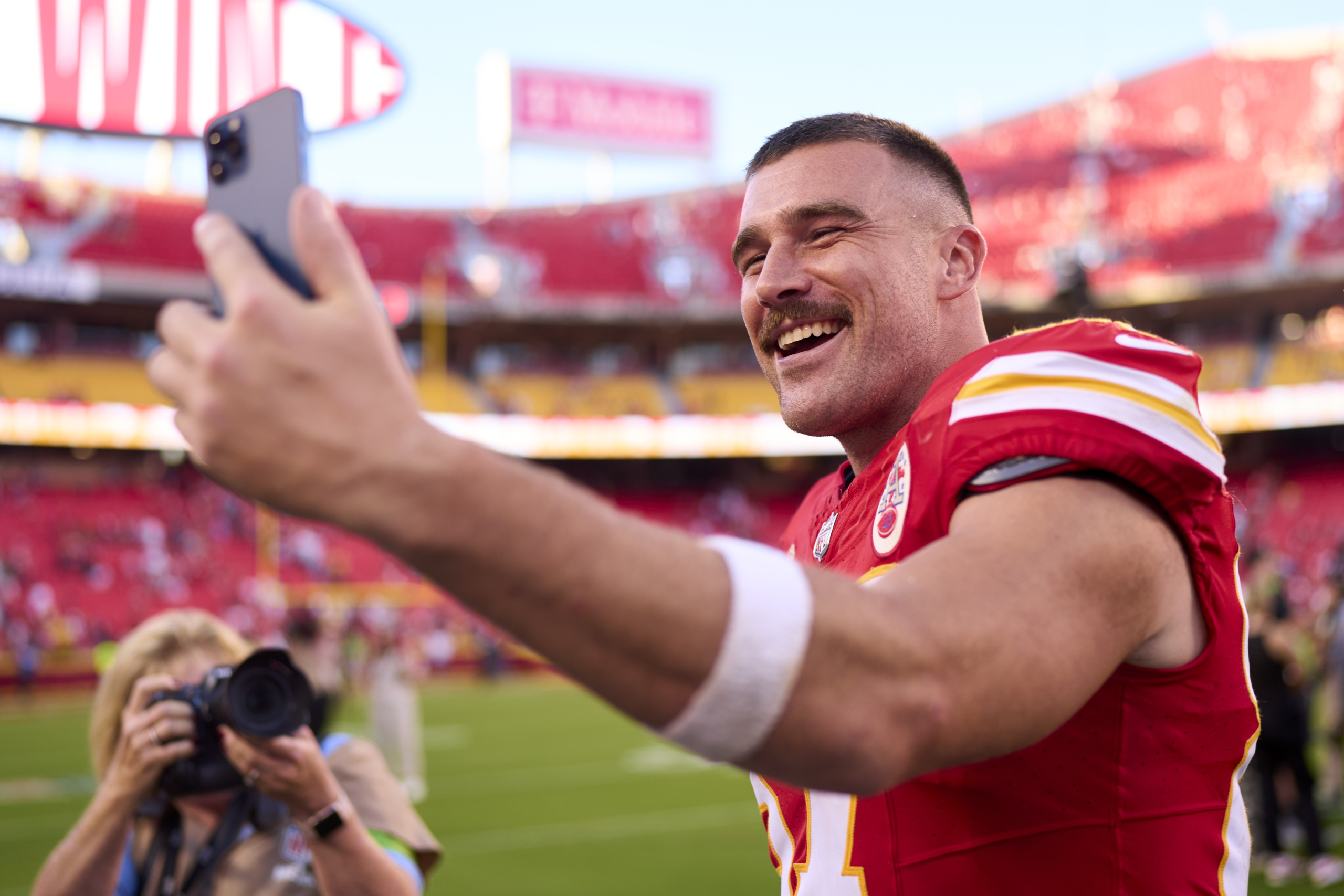 Travis Kelce jersey sales skyrocket after Taylor Swift attends