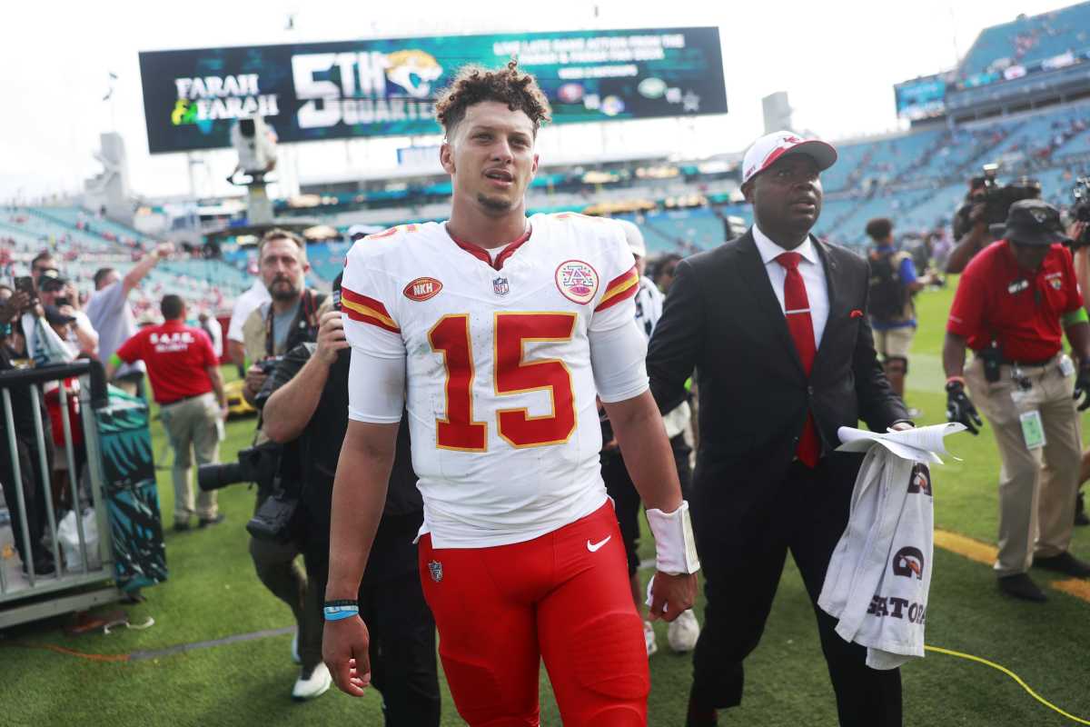 Chiefs and Patrick Mahomes agree to restructured deal to include