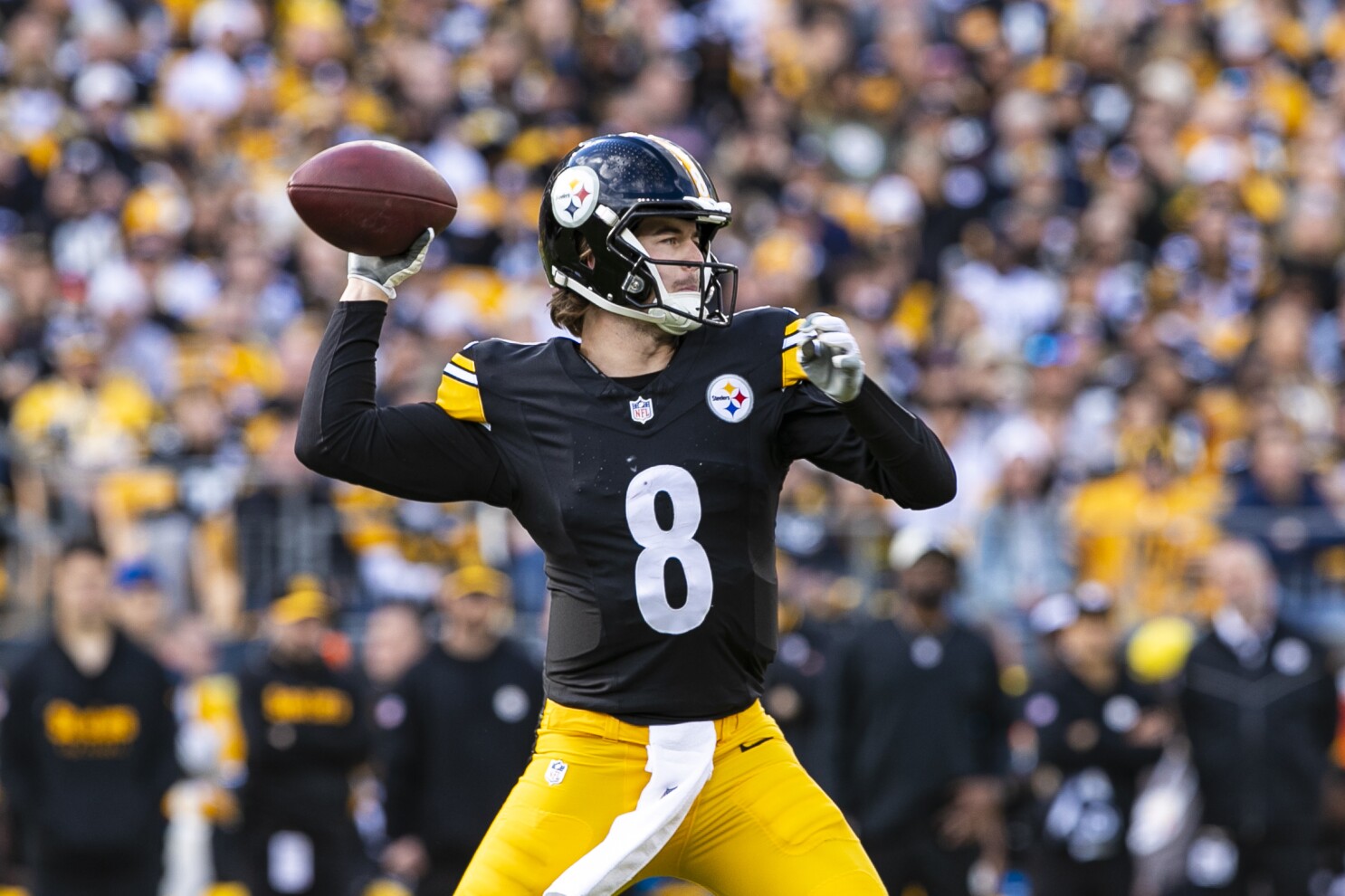 BREAKING: The Steelers Are Trading Kenny Pickett To Philadelphia Eagles ...