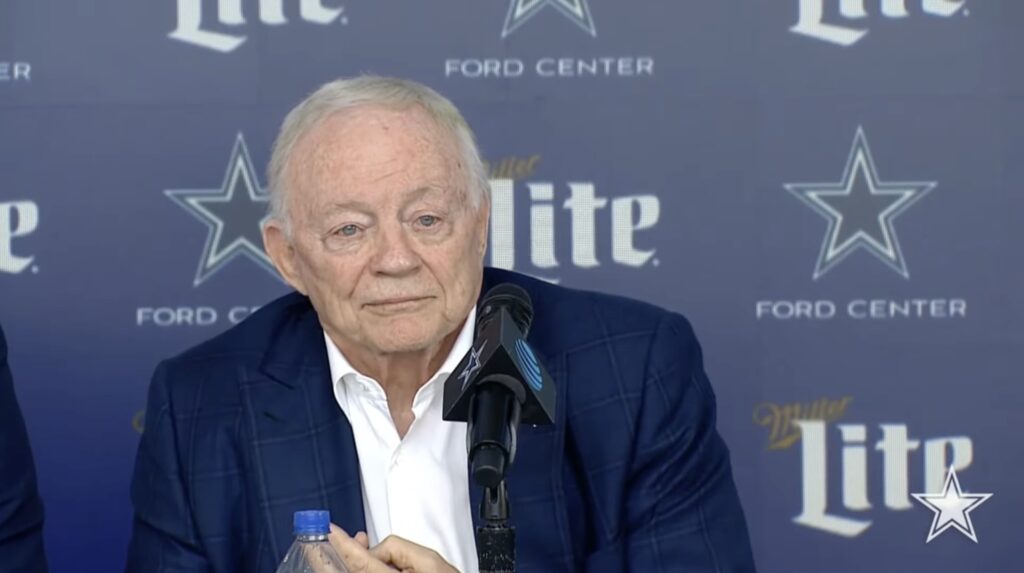 Jerry Jones Started Crying During Brian Schottenheimer's Introductory Press Conference - Daily Snark