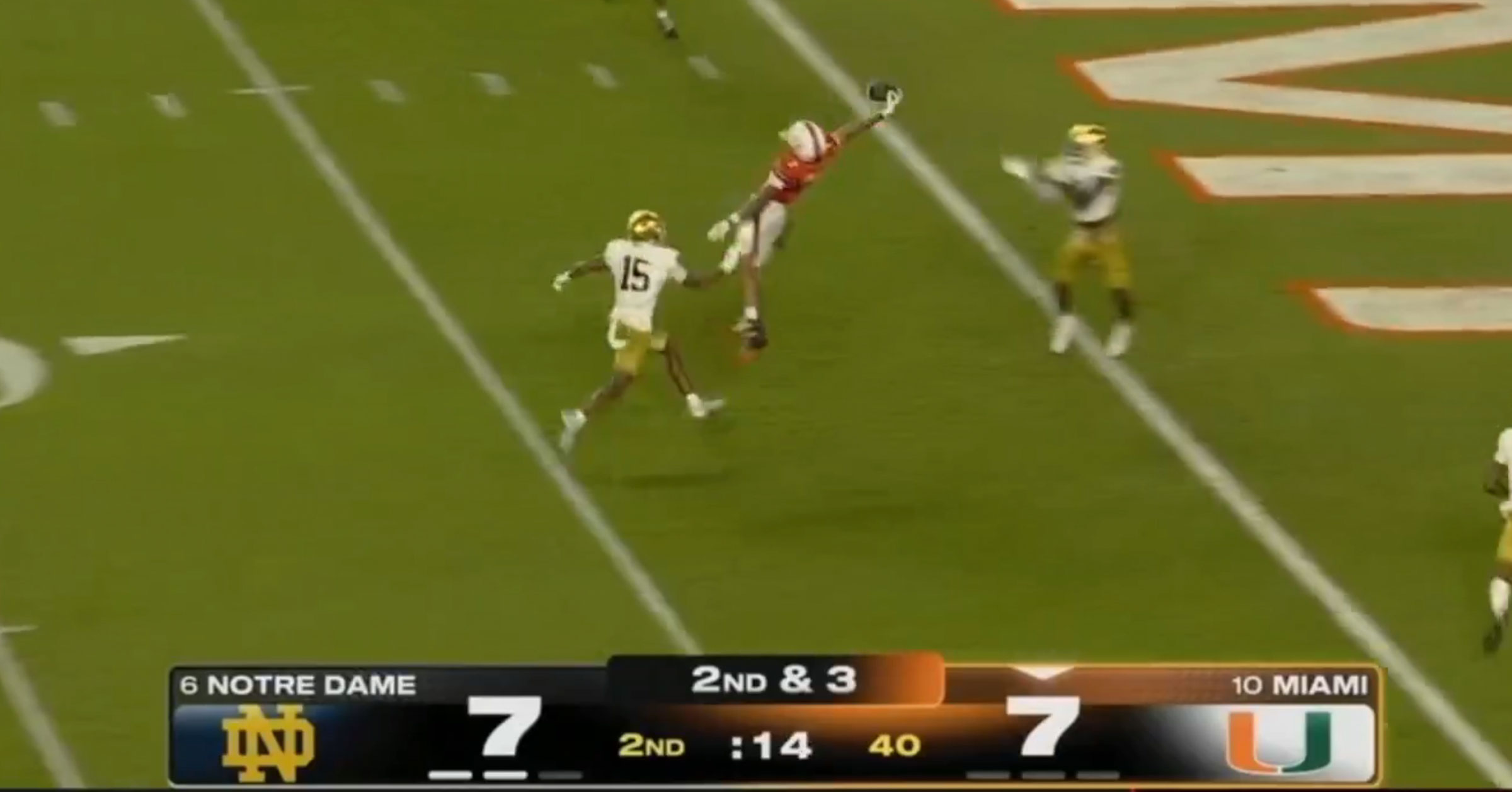 Miami Hurricanes WR CJ Daniels Makes RIDICULOUS Touchdown Catch Against ...
