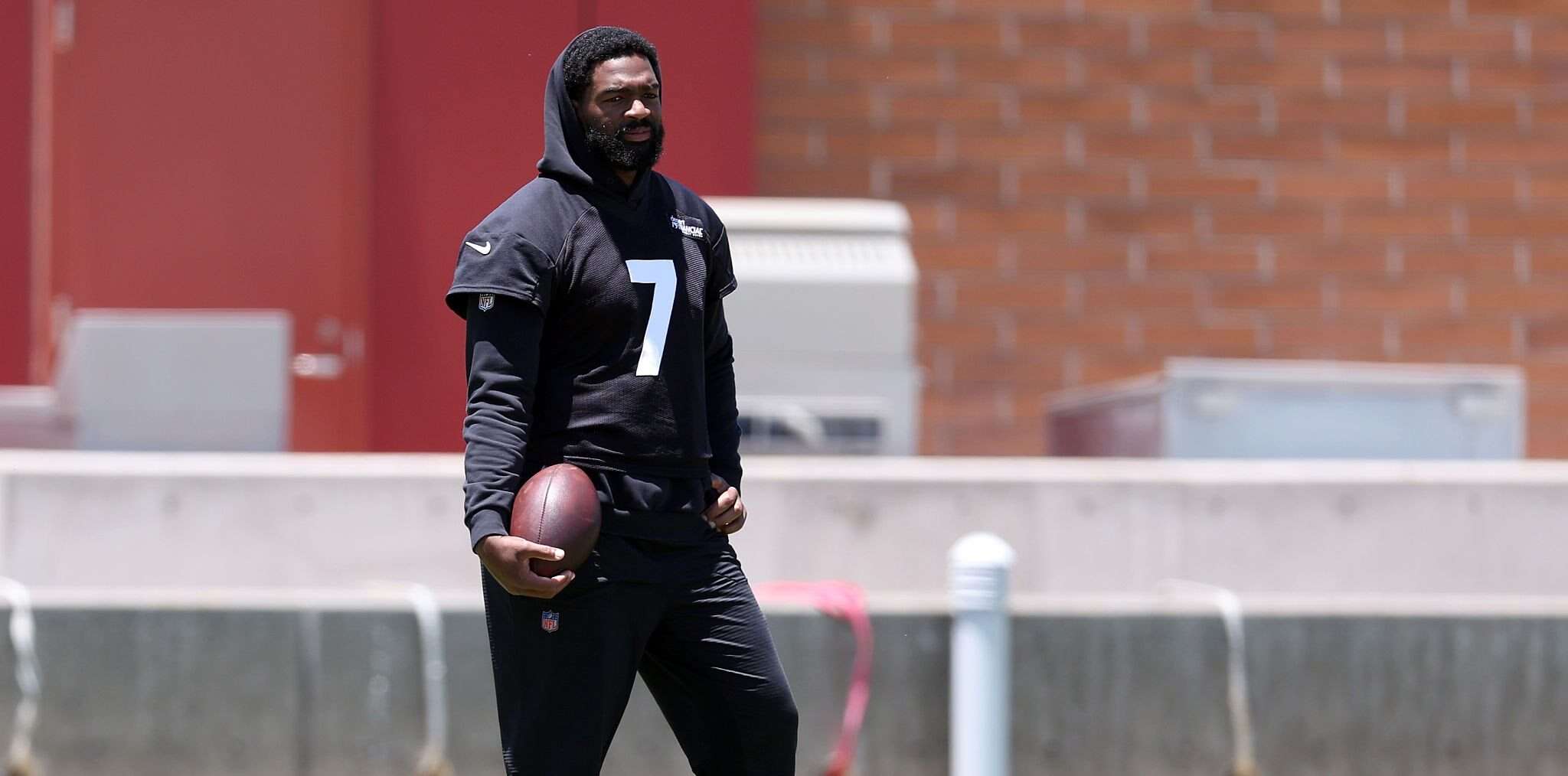 Cardinals And QB Jacoby Brissett Agree On One-Year, $15.5M Reworked Deal - Daily Snark