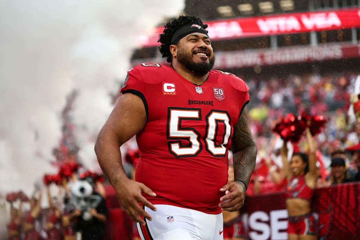 Pro Bowl DT Vita Vea Has Requested Trade From Buccaneers - Daily Snark