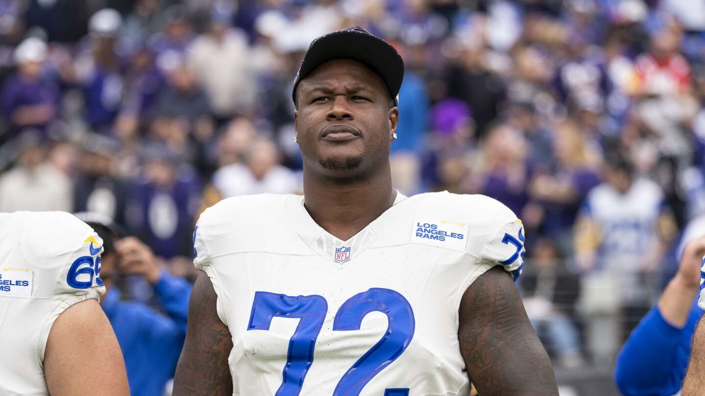 Washington Commanders Are Signing Veteran Tackle D.J. Humphries - Daily Snark