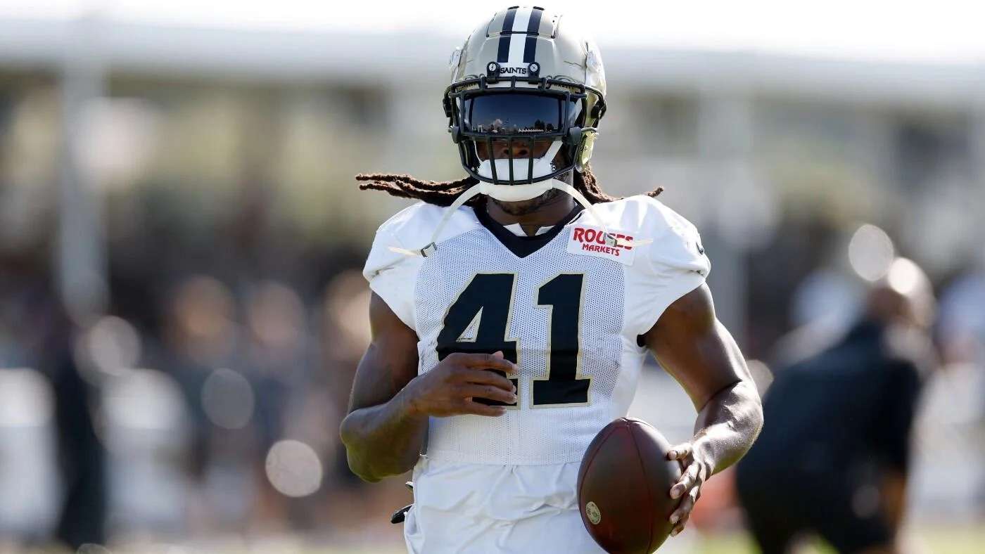 Saints RB Alvin Kamara Will Miss A Month With A Knee Injury - Daily Snark