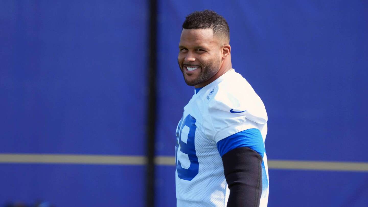 Aaron Donald Ruled Out For Week 1 vs 49ers, Won't Travel To Australia - Daily Snark